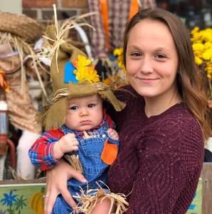 Meet your Posher, Elizabeth